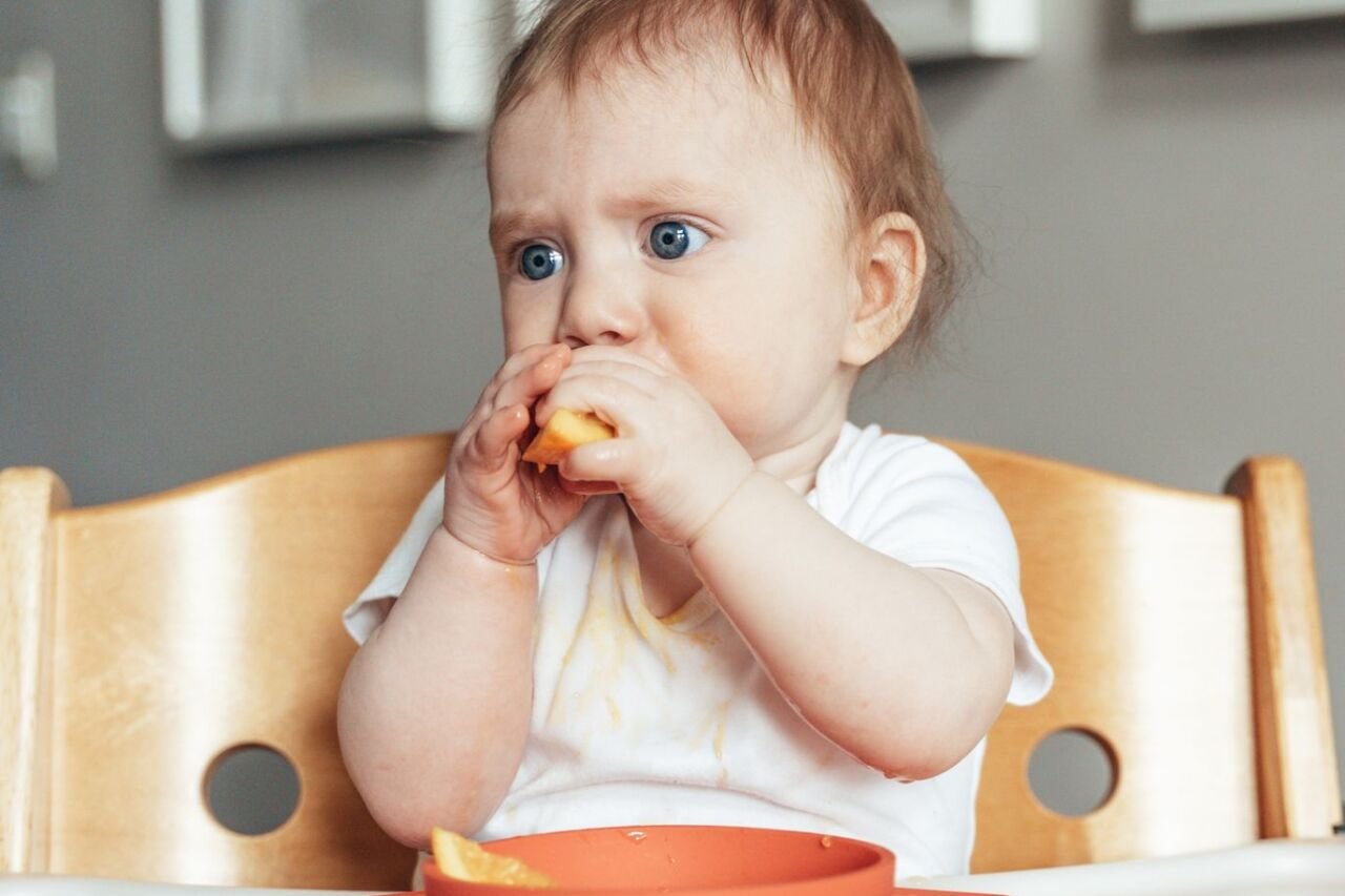 How to Start Solid Foods: A Stage-by-Stage Plan for Parents