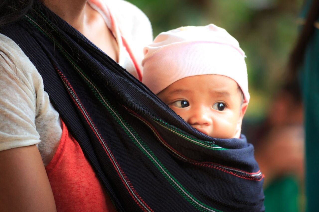 How to Choose the Right Baby Carrier for Your Family
